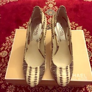 Michael Kors snakeprint pumps